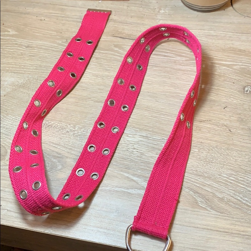 Pink belt - Picture 2 of 3
